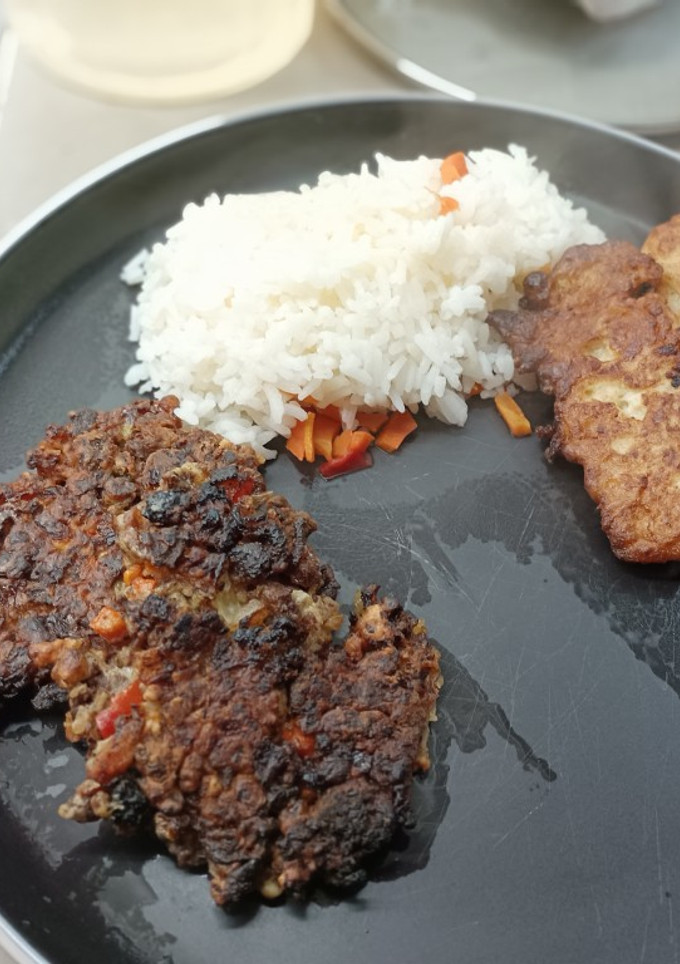 Una foto de Hamburguesas de soya o proteína vegetal 🍅