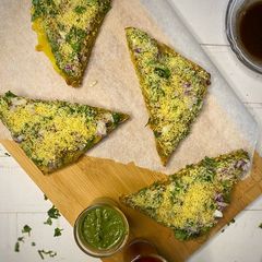 A picture of Hyderabadi Aloo Toast.