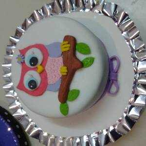 Torta con decoración para niños