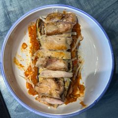 A picture of Chicken Parmigiana.