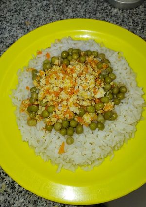 Una foto de Arroz Arvejado con Pollo