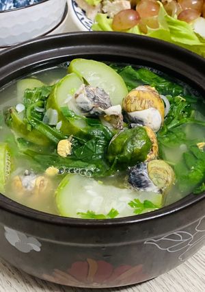 Hình của món Cút lộn om bầu.