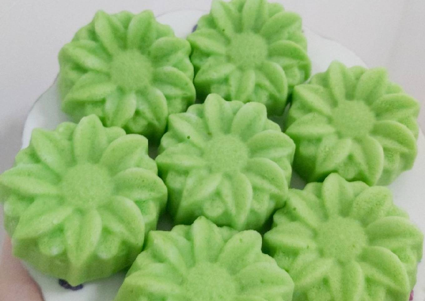 Kue Putu Ayu Pandan Kukus