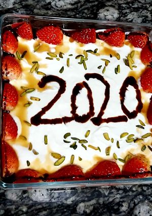 A picture of Caramel bread cake 2020.