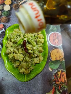 ঝিঙে আলু পোস্ত (jhinge aloo posto recipe in Bengali) রেসিপির প্রধান ছবি