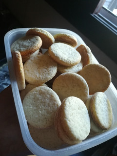 Una foto de Galletitas dulces súper fáciles de limón