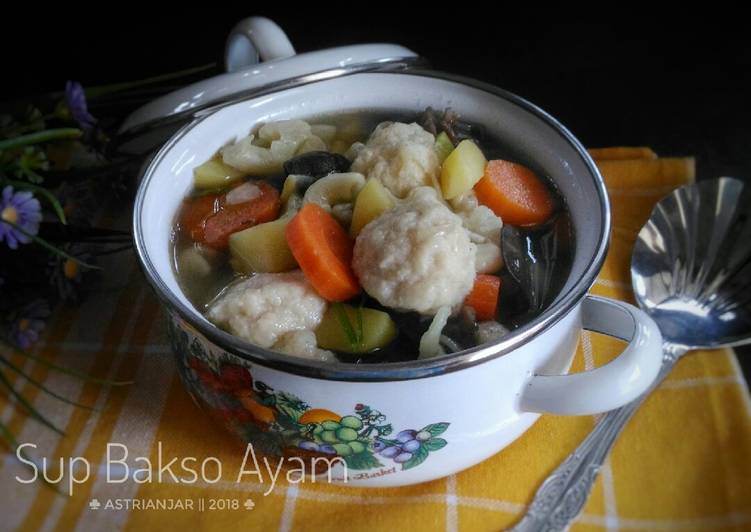 Resep Sup Bakso Ayam Warna - Warni, Bisa Manjain Lidah