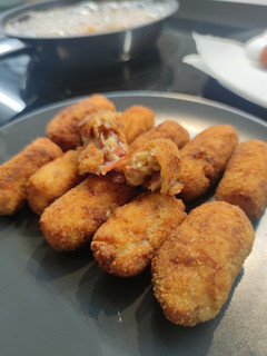 Una foto de Croquetas de jamón