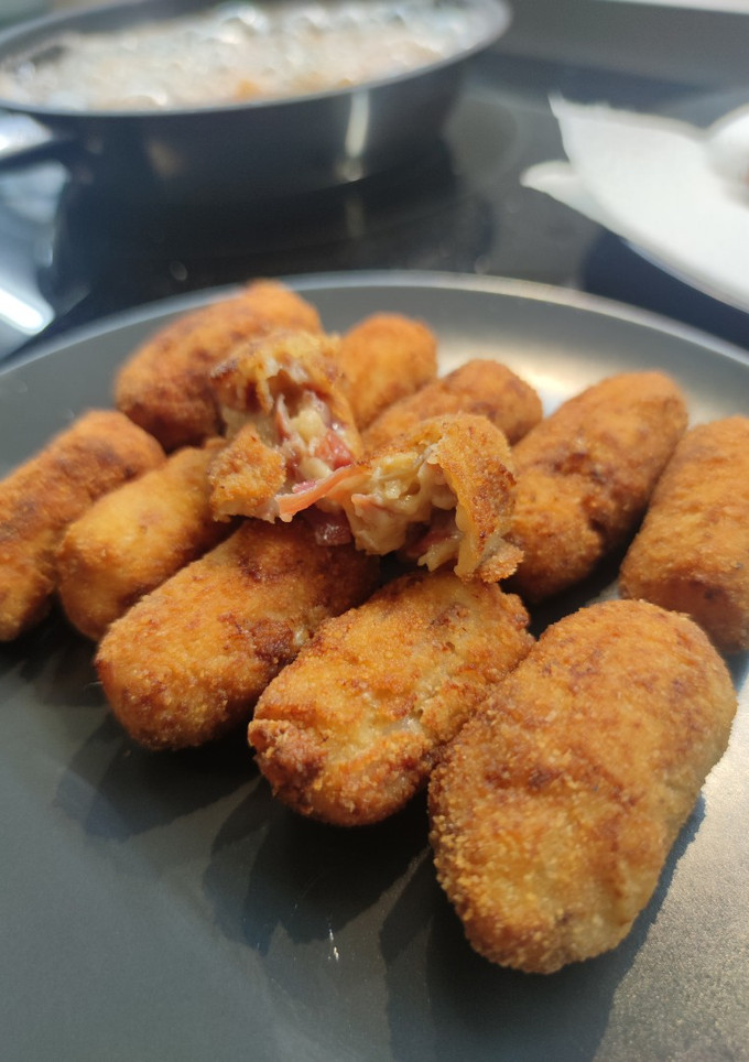 Una foto de Croquetas de jamón