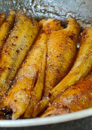 Hình của món Cá bống đục kho khô.