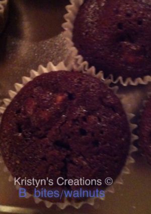 A picture of Brownie bites (with Walnuts!).