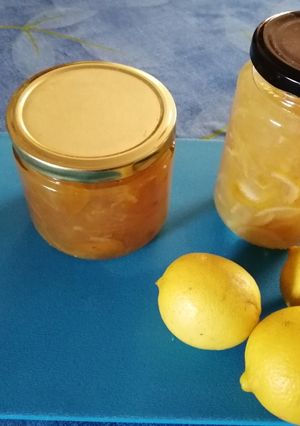 Una foto de Mermelada de limón amarillo