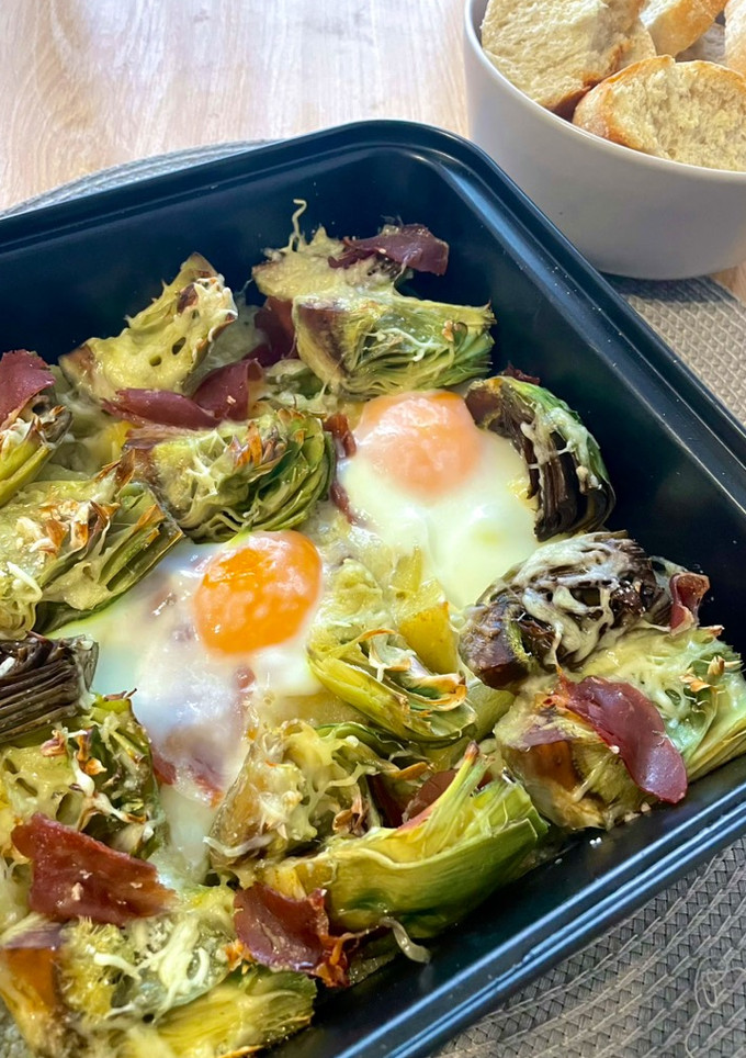 Una foto de Alcachofas con patata y huevo 🥔🍳