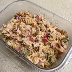 A picture of Chicken Pasta Salad.