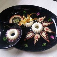 A picture of Coconut Milk Pudding With Oat Crackers.