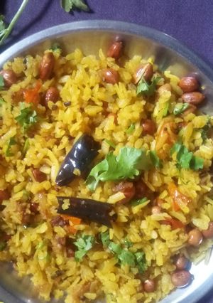 पोहा (Poha recipe in hindi) रेसिपी मुख्य फोटो