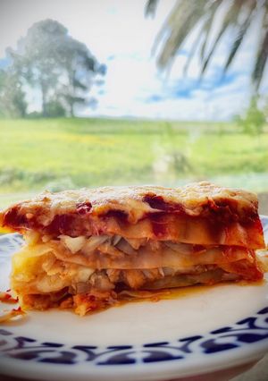 Una foto de Lasaña de bacalao con un toque ahumado