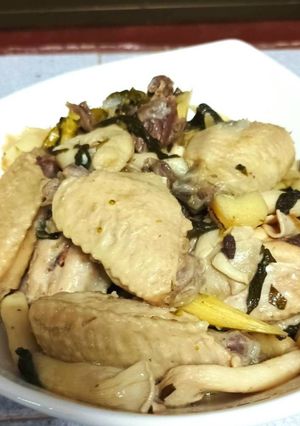 รูปของ ปีกไก่และหัวใจไก่อบสมุนไพร เมนูกินได้ทั้งเด็กและผู้ใหญ่