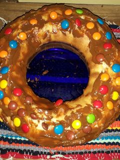 Una foto de •Torta de Vainilla con dulce de leche y Rocklets•