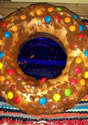 Una foto de •Torta de Vainilla con dulce de leche y Rocklets•