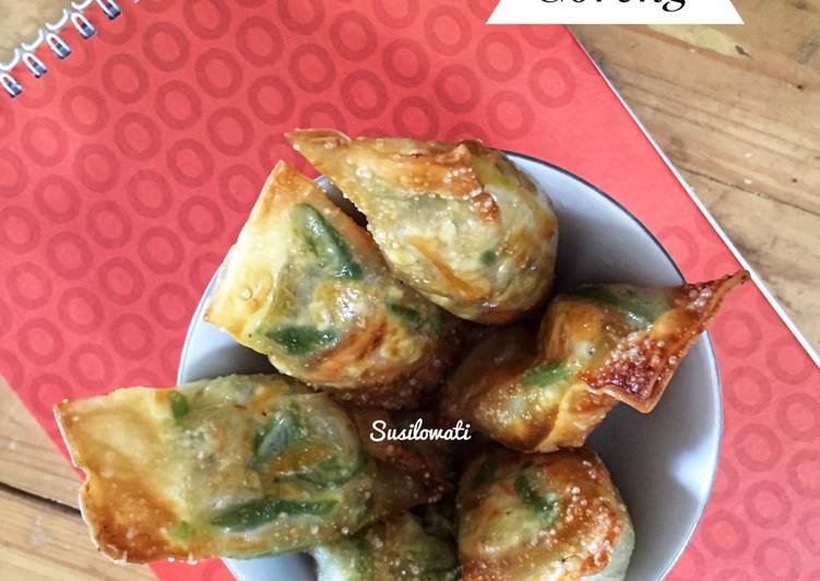 Pangsit Goreng
Isi orak arik sayur