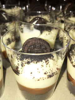 Una foto de Oreo shots