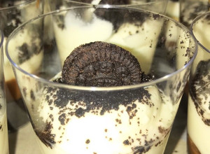 Una foto de Oreo shots