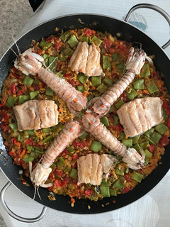 Una foto de Arroz con verduras, galeras y trucha asalmonada