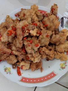 Foto resep Ayam Tepung Tumis Pedas Daun Jeruk