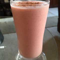 Una foto de Batido de fresa para ayudar a aumentar las plaquetas y a curar la anemia