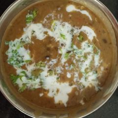 A picture of Dal makhani.