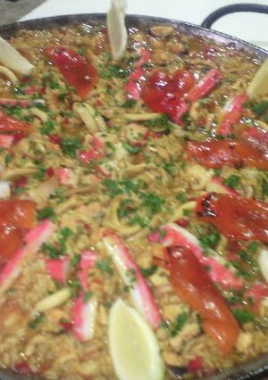 Una foto de Paella de mariscos