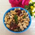 Karamani/ Black eyed peas Sundal