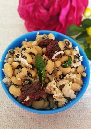 A picture of Karamani/ Black eyed peas Sundal.