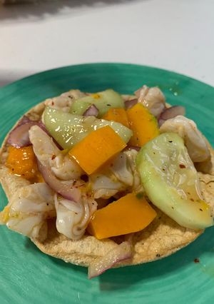 Una foto de Aguachile de mango y 3 chiles Javier