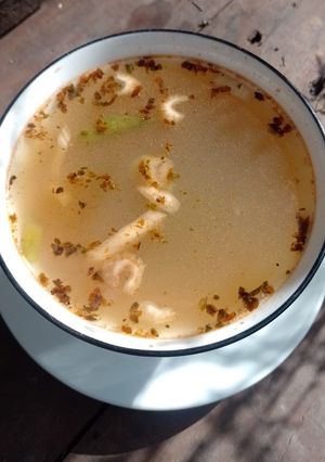 Una foto de Consomé de cabezas de pescado