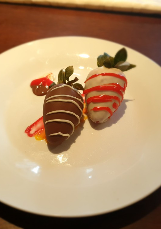 Una foto de Fresas con chocolate para cualquier ocasión especial
