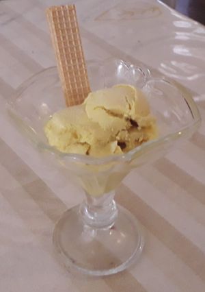 Una foto de Helado cremoso de vainilla
