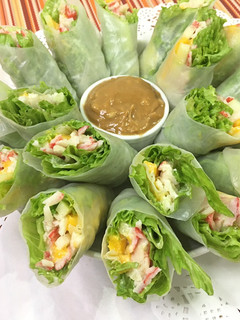 A picture of Kani Mango Roll.