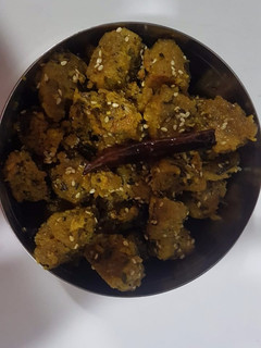 મેથી ના મુઠિયા રેસીપી મુખ્ય ફોટો