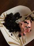 Oreo cake with ice cream