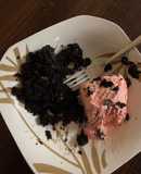 Oreo cake with ice cream
