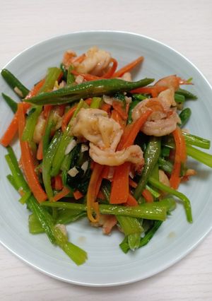 Hình của món Rau xào thập cẩm.