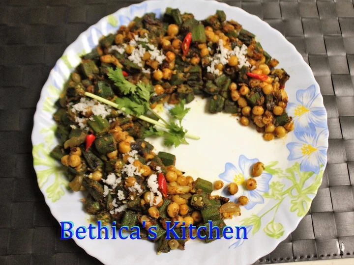 Easy Steps to Make Bhindi Matar (Okra-White Peas) Stir Fry which Delicious