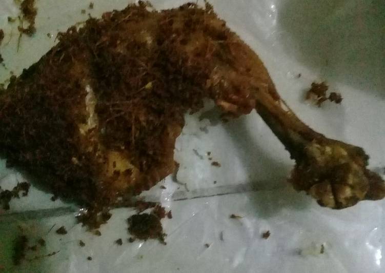 Bagaimana Menyiapkan Ayam Goreng Rempah, Menggugah Selera