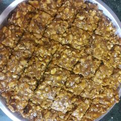 A picture of Almond, walnut & Jaggery(gud) ki chakti.