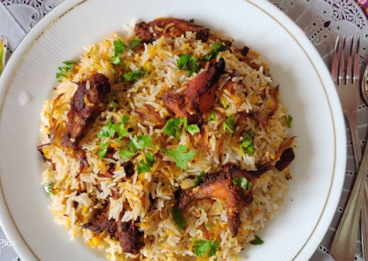 Tandoori chicken biryani