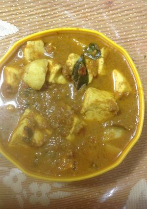 A picture of Paneer masala.