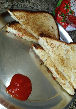 आलू सैंडविच (Aloo Sandwich recipe in hindi) रेसिपी मुख्य फोटो