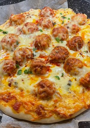 A picture of Domino’s Meatball Pizza:.